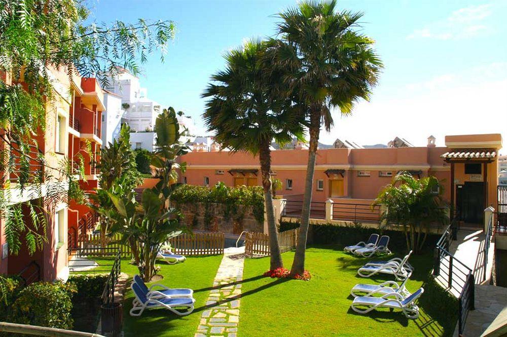 Apartamentos Turisticos Anoreta Rincón de la Victoria Extérieur photo