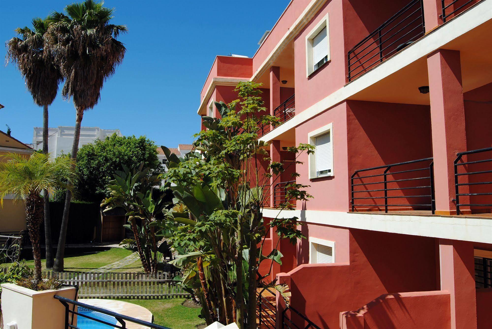 Apartamentos Turisticos Anoreta Rincón de la Victoria Extérieur photo